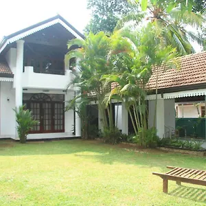 Taprobane 3*, Negombo Sri Lanka
